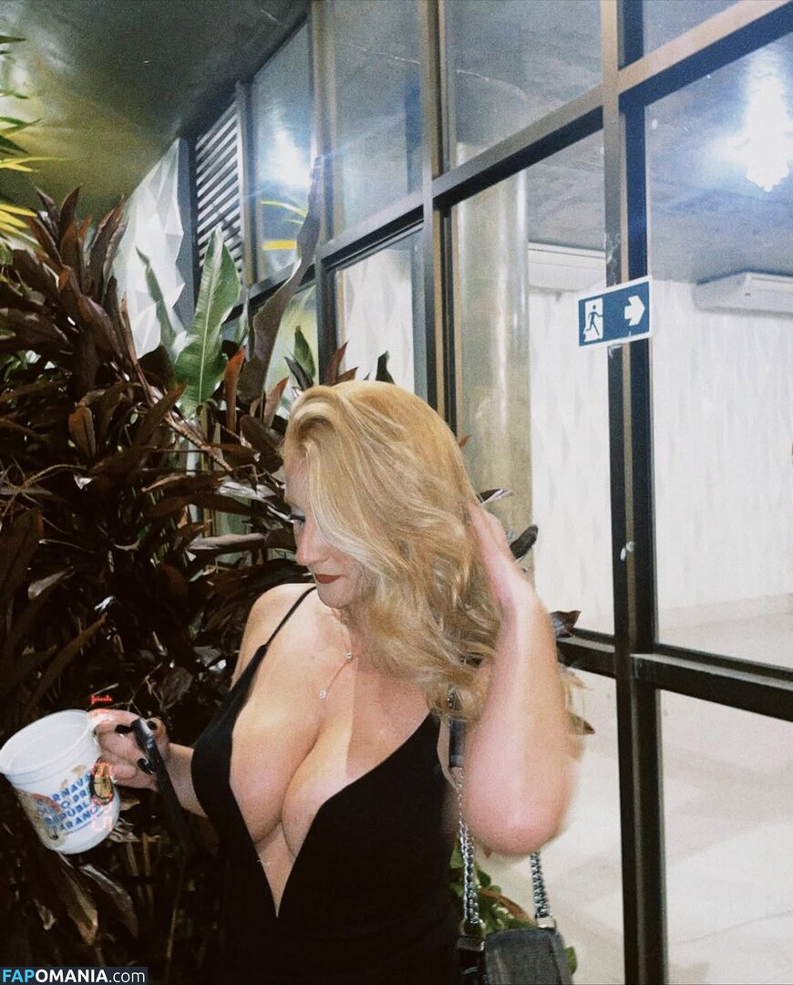 Ester Viana / esterviana_s / estervsouza Nu OnlyFans  Foto vazada #2