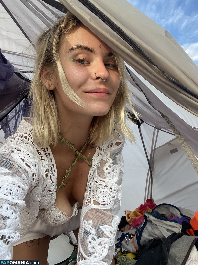 Eva Deli / Evadeli / Mariika / Mary Dryad / deli.eva / evadeli_ Nu OnlyFans  Foto vazada #3