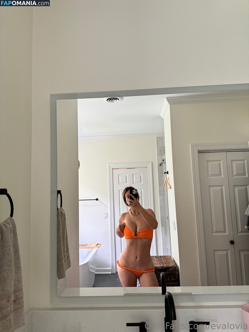 Eva Lovia / Fallinlovia / evalovia / https: Nu OnlyFans  Foto vazada #1731