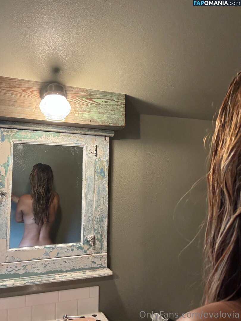 Eva Lovia / Fallinlovia / evalovia / https: Nu OnlyFans  Foto vazada #1746