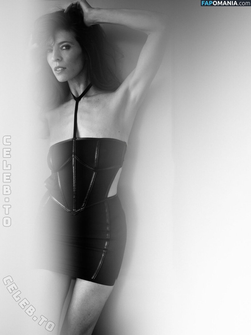 Eva Schug / evaschug_model Nu OnlyFans  Foto vazada #1