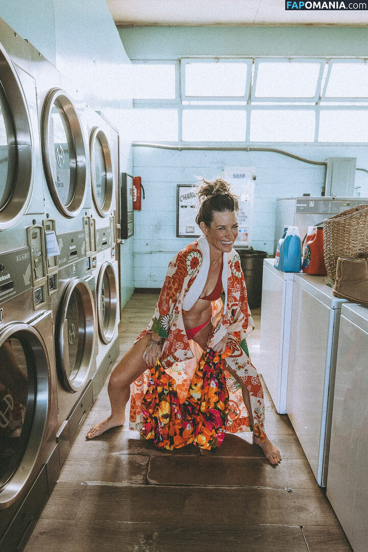 Evangeline Lilly / EvangelineLilly / evangelinelillyofficial / https: / lilyevangeline Nu OnlyFans  Foto vazada #73