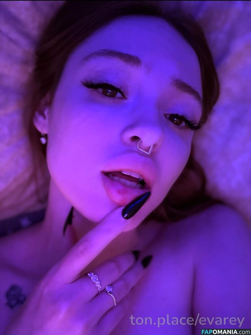 EvaRmore / MyEva / eva.rmore_ / evarey / evarmore... / evarmore_ / https: Nu OnlyFans  Foto vazada #6