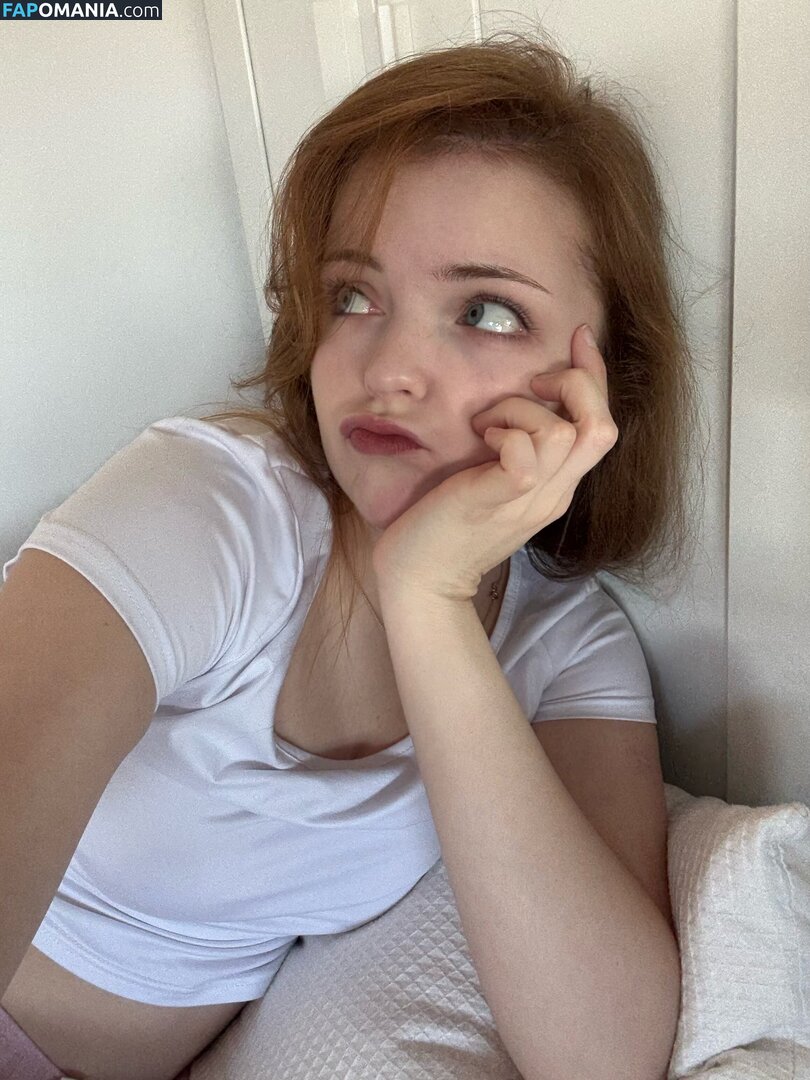 Evelynn / MagicalEvi / crohnssquare2 / evelyn.magical / https: / magicalevelynn Nu OnlyFans  Foto vazada #16