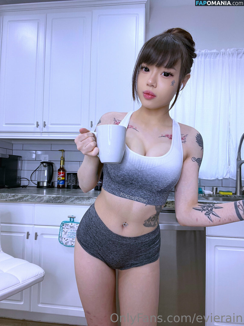 evierain / korpsekitten Nu OnlyFans  Foto vazada #22