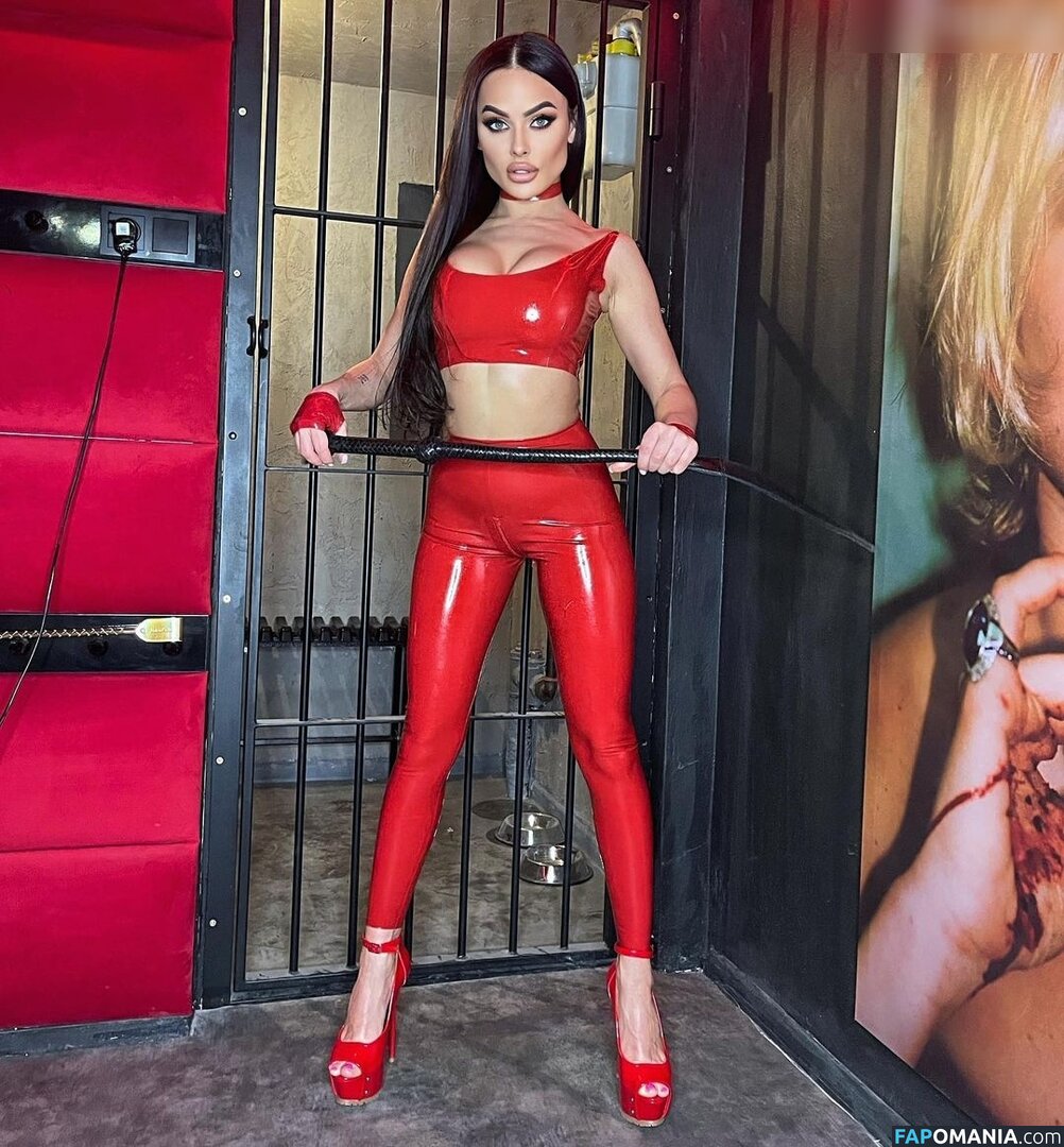 Evil Woman / Evil__Woman_ / Evilwoman / evilqueenpriv Nu OnlyFans  Foto vazada #244