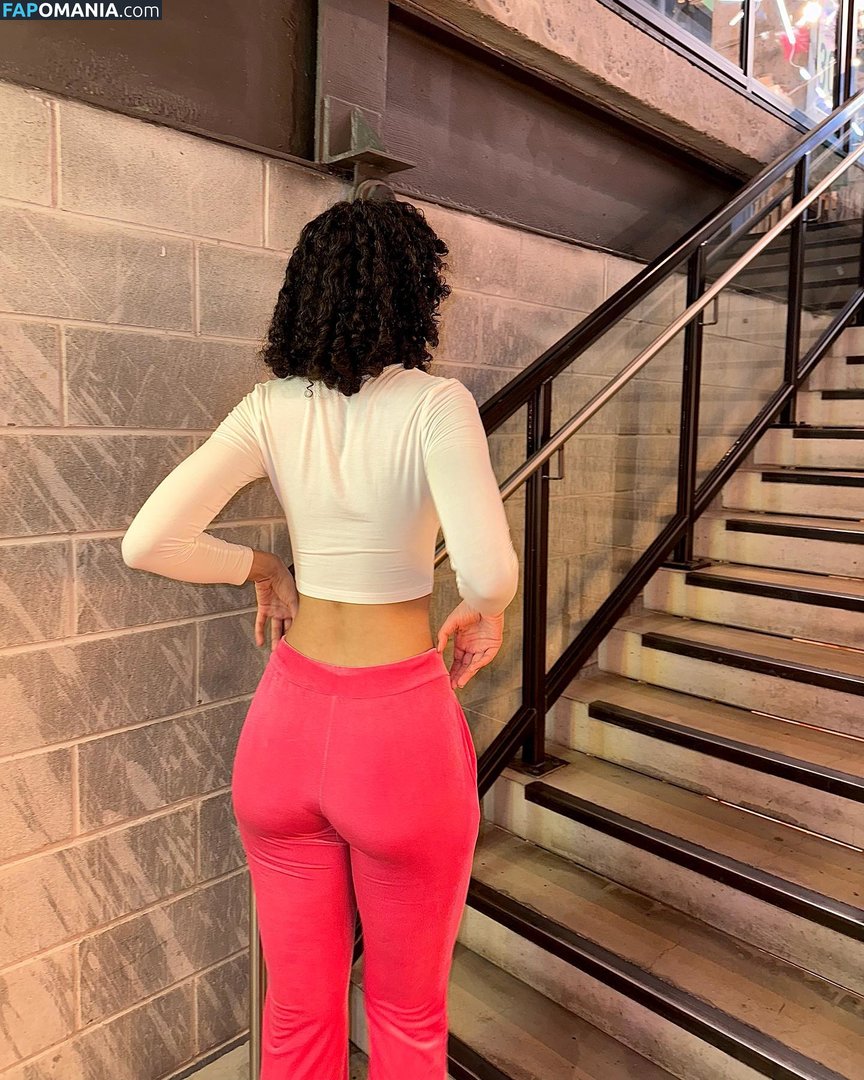 eliana / ewmxt / lalayravo / woahnatty Nu OnlyFans  Foto vazada #17