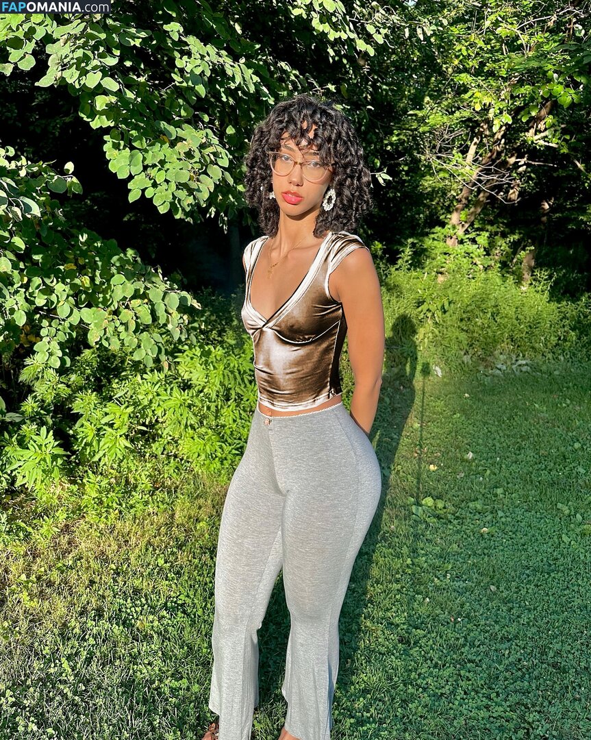 eliana / ewmxt / lalayravo / woahnatty Nu OnlyFans  Foto vazada #57