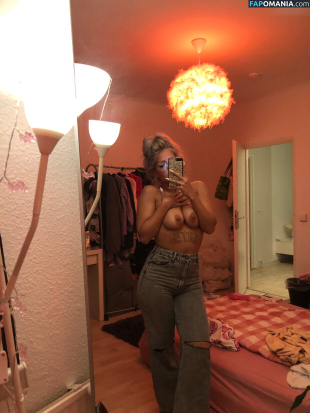 Fairy Karo / fairykaro / karolinantivist Nu OnlyFans  Foto vazada #71