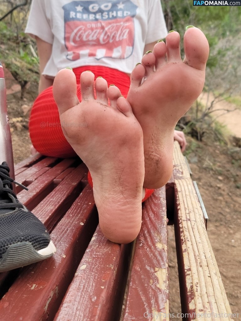 feetofastoner / feetofastonerr Nu OnlyFans  Foto vazada #3