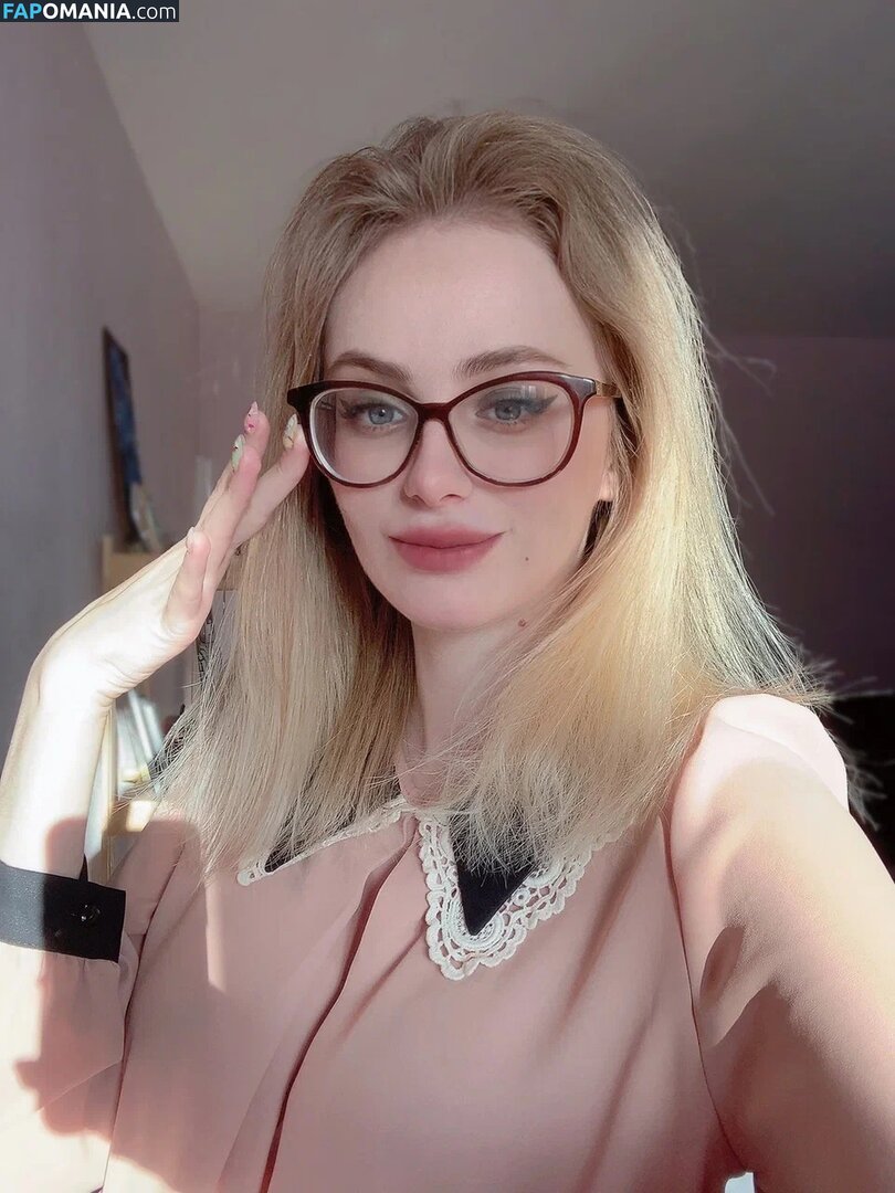 Daria Kravets / fishy.cosplay / fishy_cosplay / rionarts Nu OnlyFans  Foto vazada #410