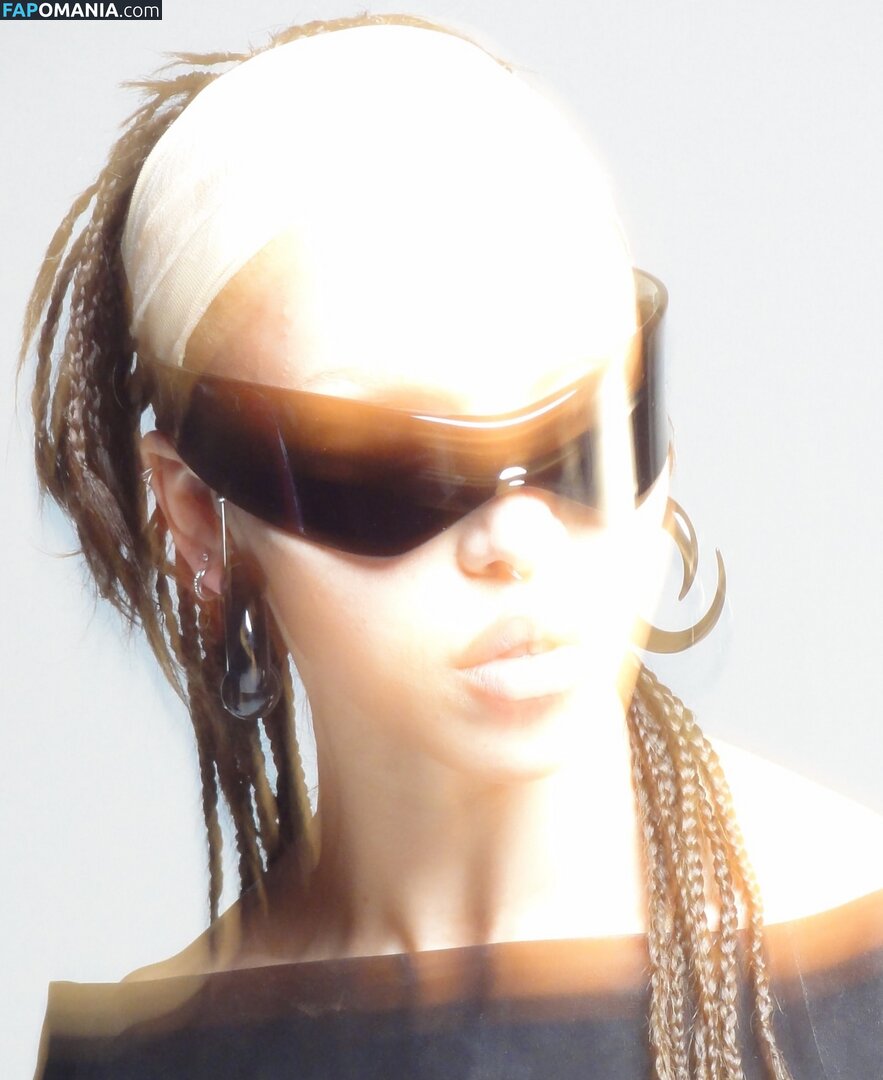 FKA Twigs / FKAtwigs Nu OnlyFans  Foto vazada #7