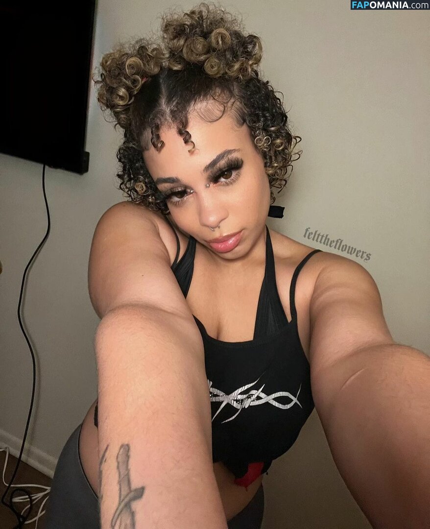 felttheflowers / flowers Nu OnlyFans  Foto vazada #11