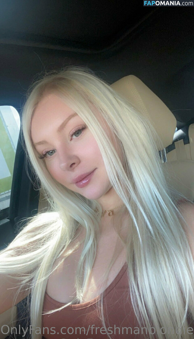 freshmanblondie18 / sheblondie_ Nu OnlyFans  Foto vazada #25