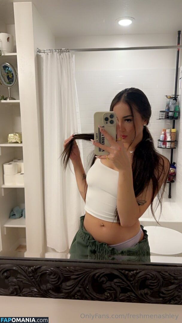 _ashhhhleeey_ / freshmenashley Nu OnlyFans  Foto vazada #501