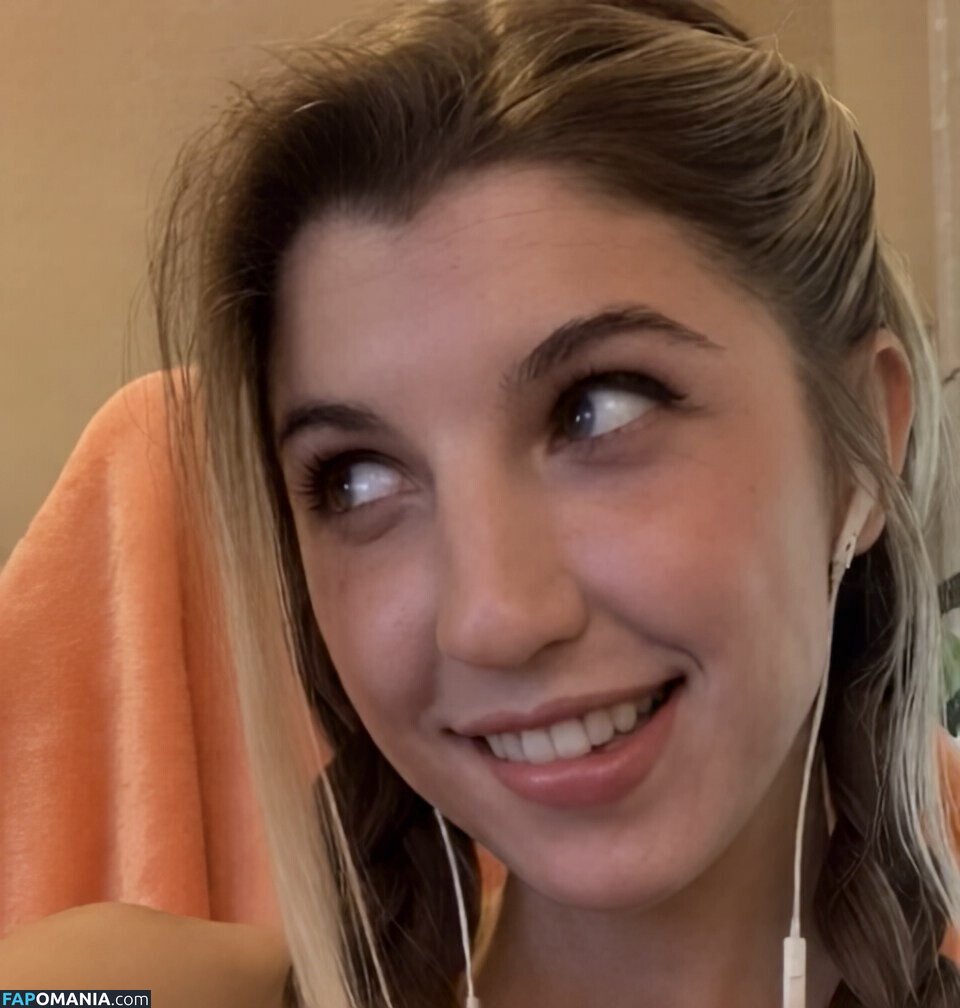 FrivolousFox ASMR / FrivviFox / frivvay Nu OnlyFans  Foto vazada #157