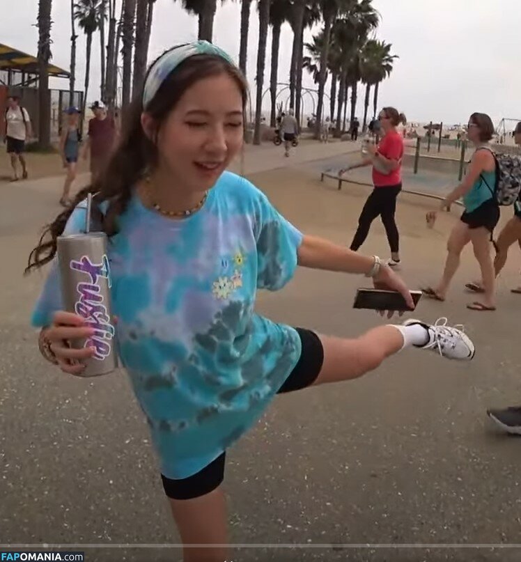 Fuslie / Leslie Nu OnlyFans  Foto vazada #86