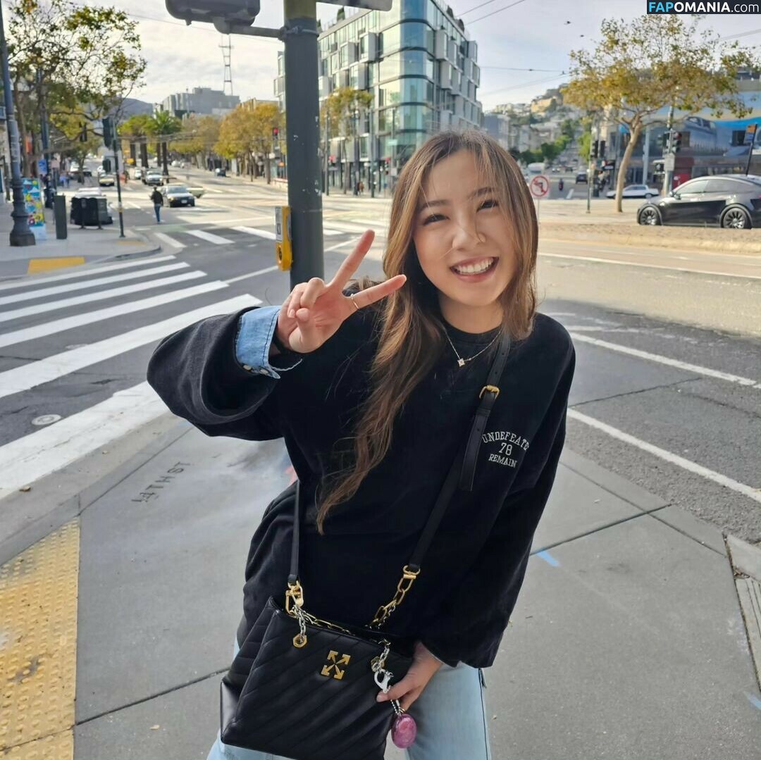 Fuslie / Leslie Nu OnlyFans  Foto vazada #396