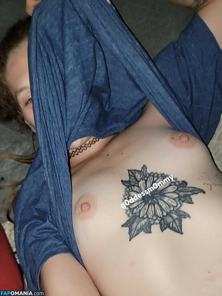 g0ddessm0mmy / imperfect_creativity_ / mommy__mandy Nu OnlyFans  Foto vazada #15