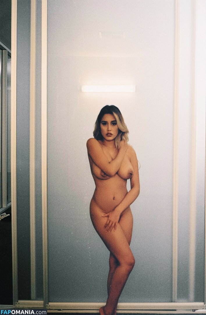 Gabrielle Fecura / gbabycakes / savorgabrielle Nu OnlyFans  Foto vazada #9