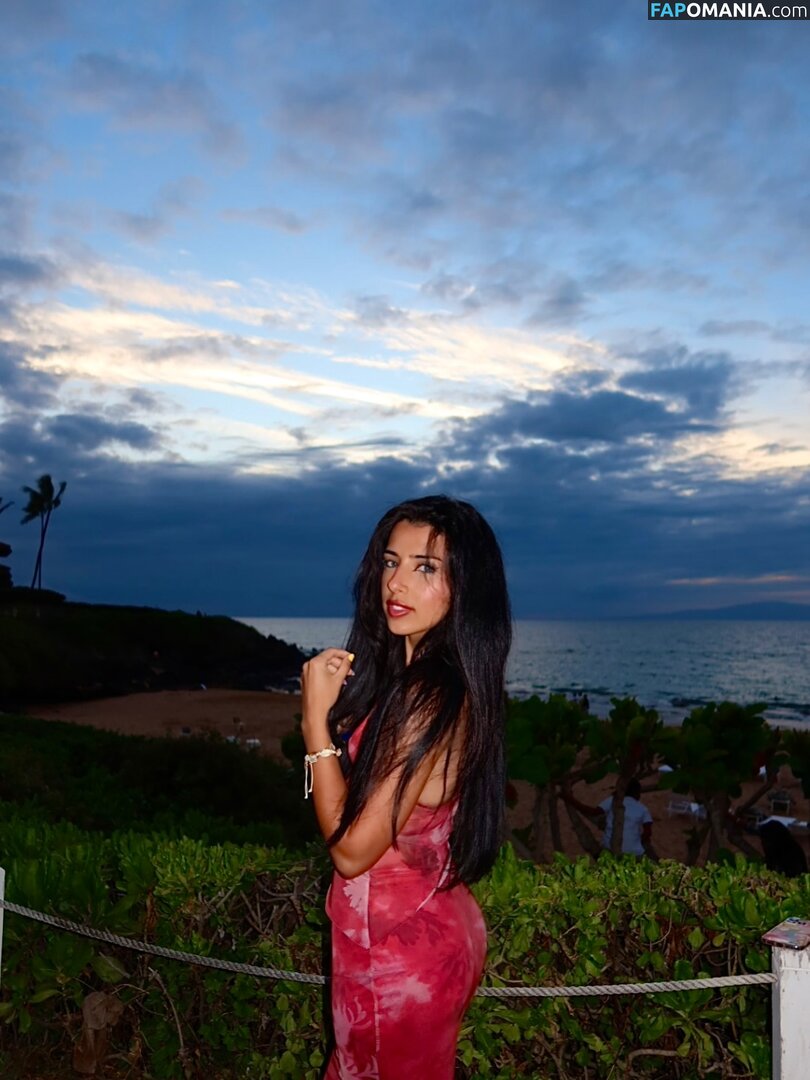 Gal Akbari / gal.qal / officialonlygal Nu OnlyFans  Foto vazada #3