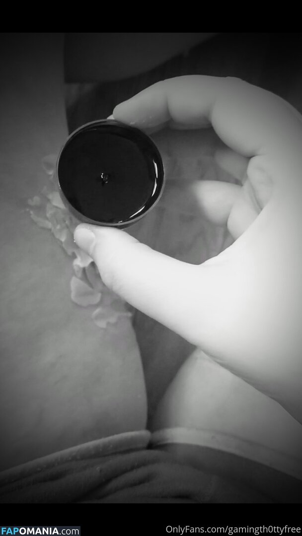 gamingth0ttyfree / thtprvttygrl Nu OnlyFans  Foto vazada #7