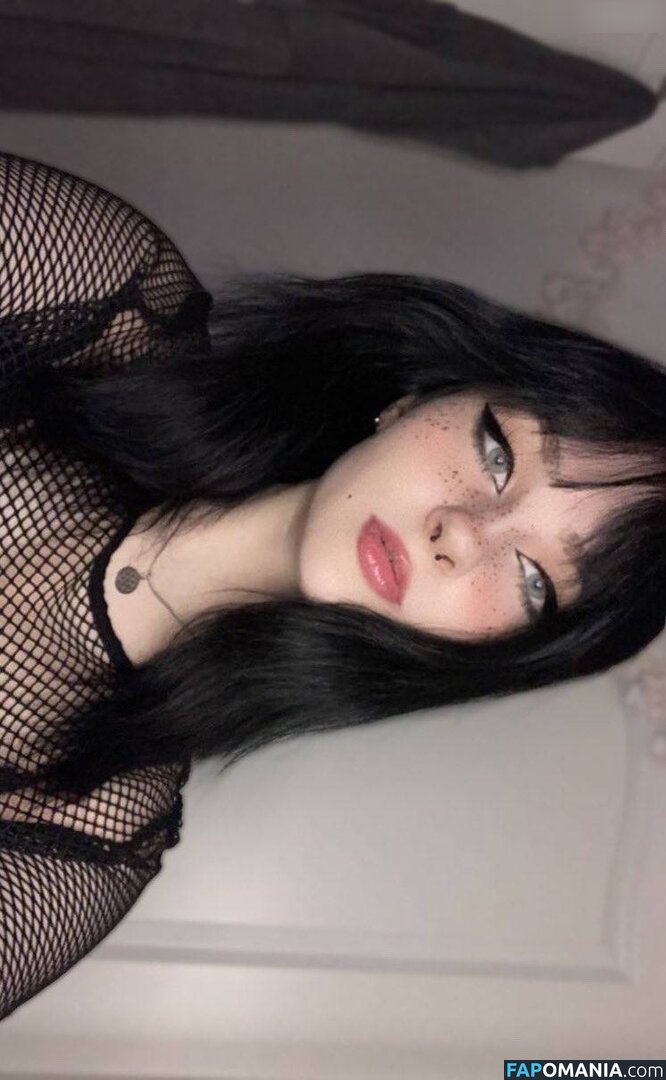 Ganyux / Ganyux_ / Ganyuxx Nu OnlyFans  Foto vazada #142