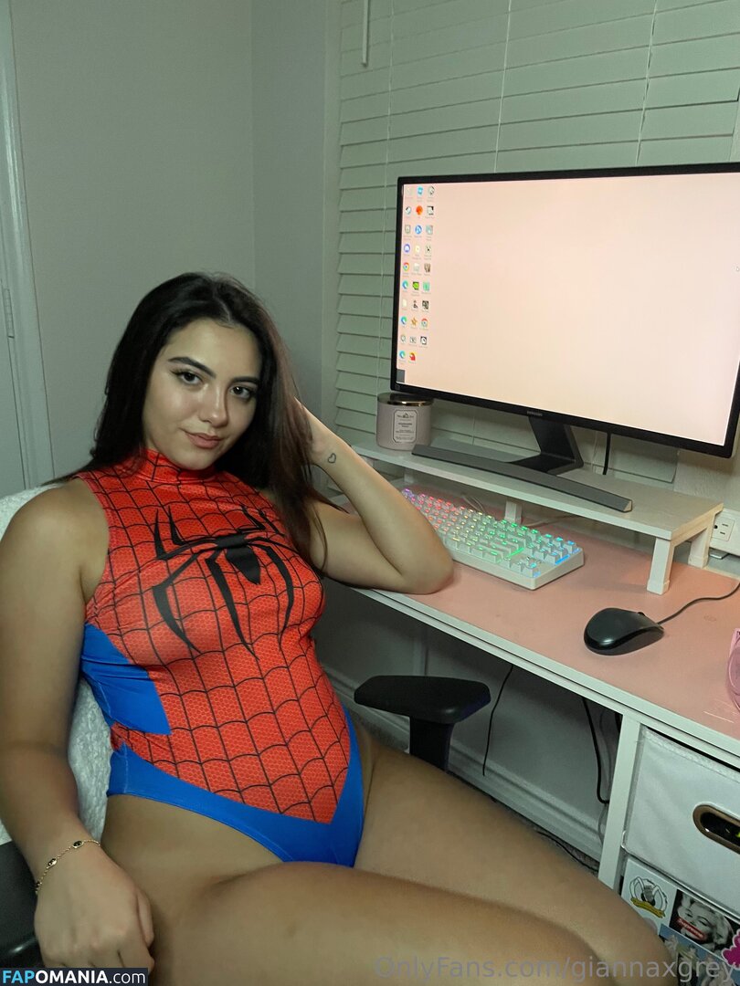 Giannagrey_ / Giannagreyx / giannaonlyx / giannaxgrey / https: Nu OnlyFans  Foto vazada #7