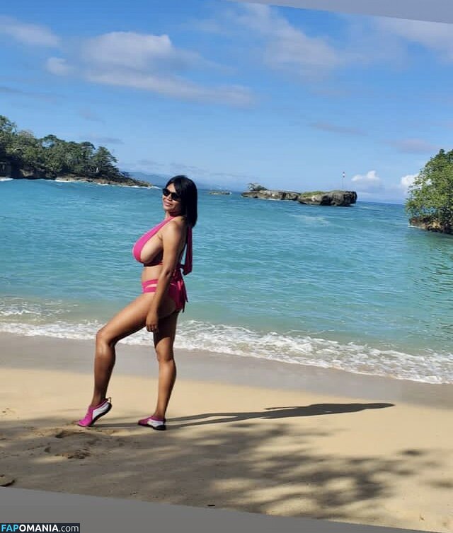 Gisselle F / gigisselle / gissy1207 Nu OnlyFans  Foto vazada #14