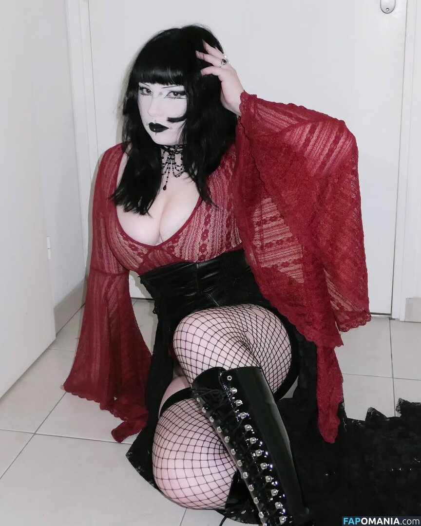 gothbynight Nu OnlyFans  Foto vazada #1