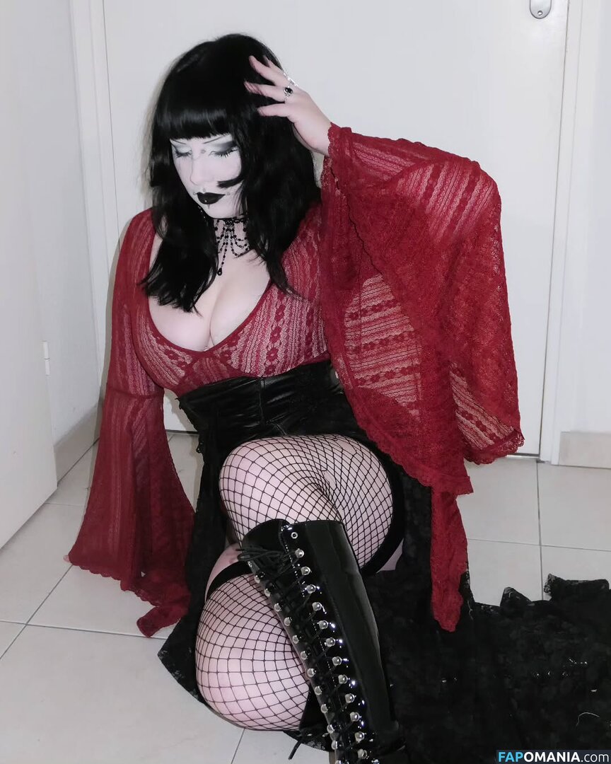 gothbynight Nu OnlyFans  Foto vazada #2