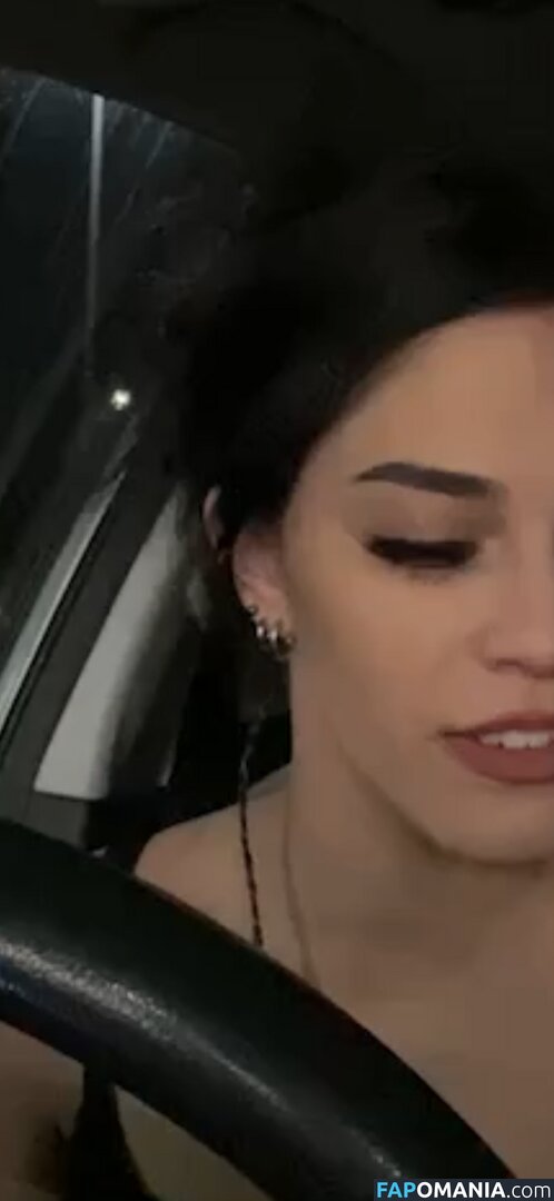 gothg1rl / gothgirl97 / mynippleshurt23 Nu OnlyFans  Foto vazada #2