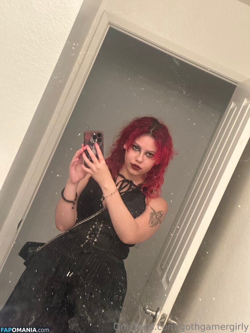 gothgamergirly / gothgirlgaming Nu OnlyFans  Foto vazada #13