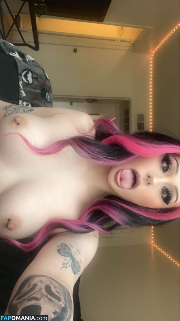 Gr4v3y4rdkandi3 / gr4v3y4rdkand13 / https: Nu OnlyFans  Foto vazada #2