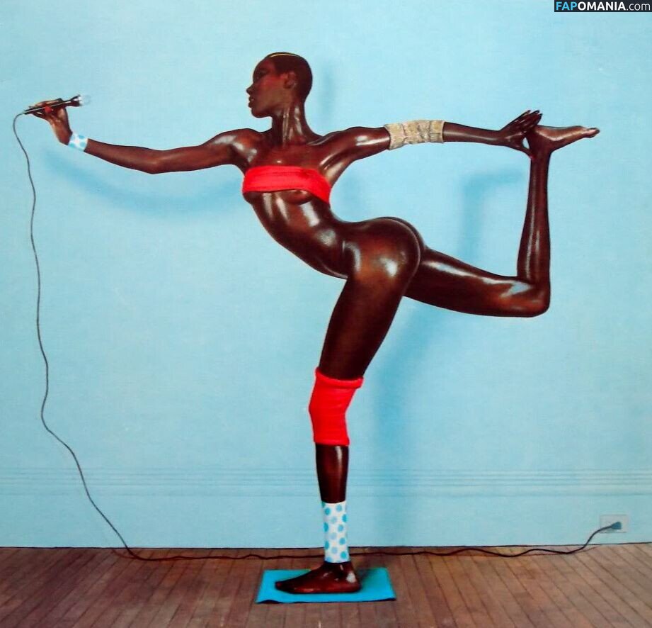 Grace Jones / gracejonesofficial / https: Nu OnlyFans  Foto vazada #2