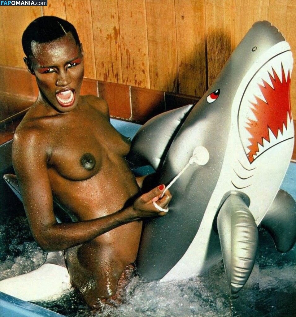Grace Jones / gracejonesofficial / https: Nu OnlyFans  Foto vazada #3