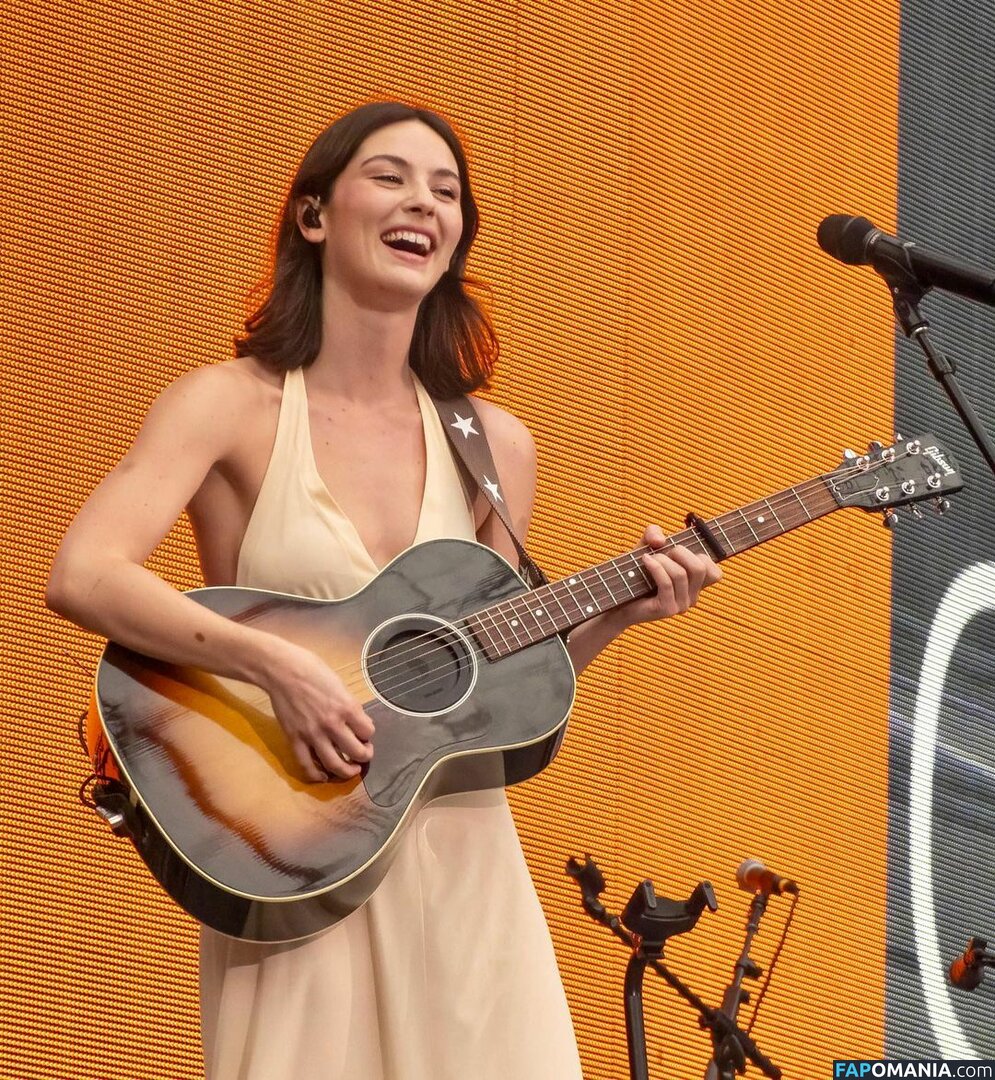 Gracie Abrams / gracieabrams Nu OnlyFans  Foto vazada #107