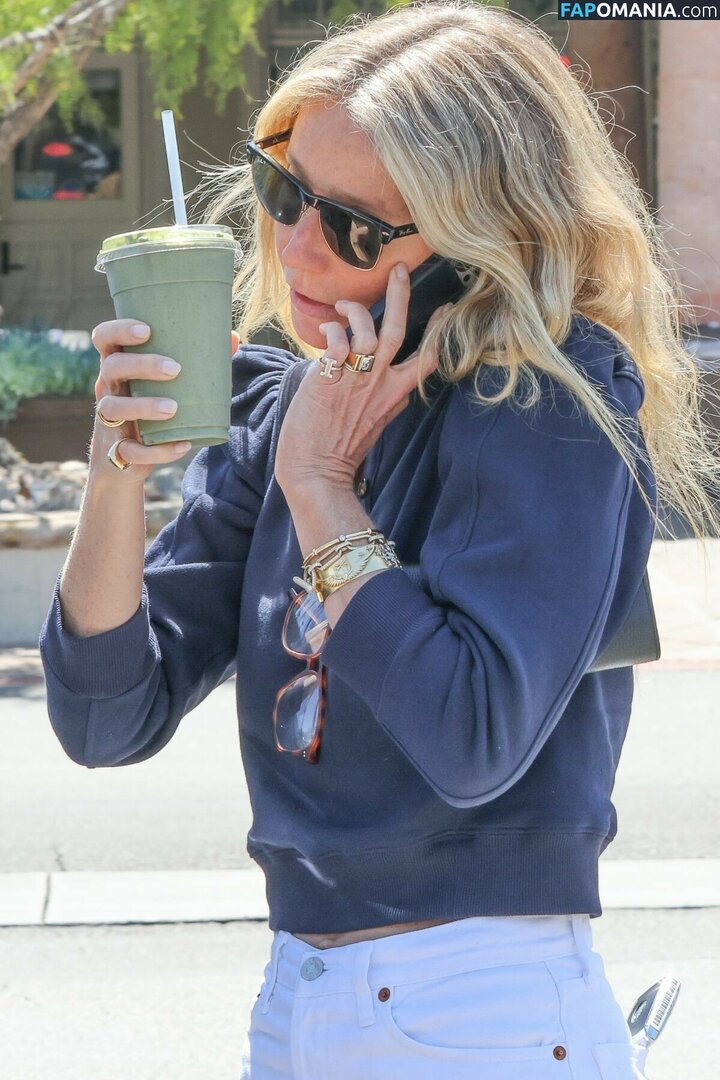 Gwyneth Paltrow / GwynethPaltrow Nu OnlyFans  Foto vazada #5