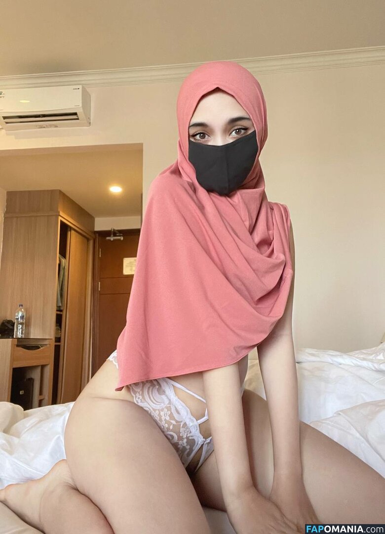  / CamillaReese / HabibtiSalma / HijabCamilla / nazley272 Nu OnlyFans  Foto vazada #1