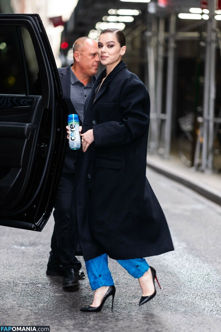 Hailee Steinfeld / haileesteinfeld / https: Nu OnlyFans  Foto vazada #41