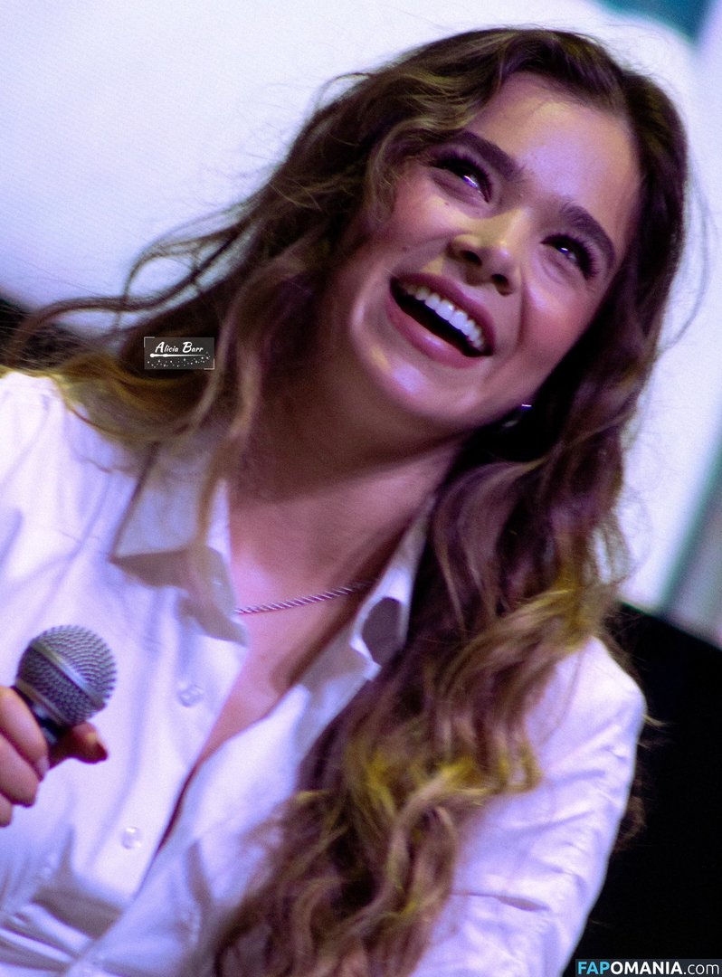 Hailee Steinfeld / haileesteinfeld / https: Nu OnlyFans  Foto vazada #132