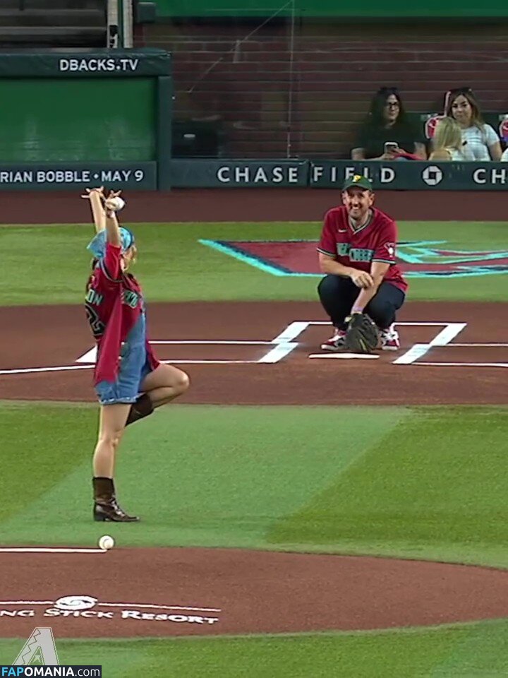 Haley Lu Richardson / haleyluhoo Nu OnlyFans  Foto vazada #212