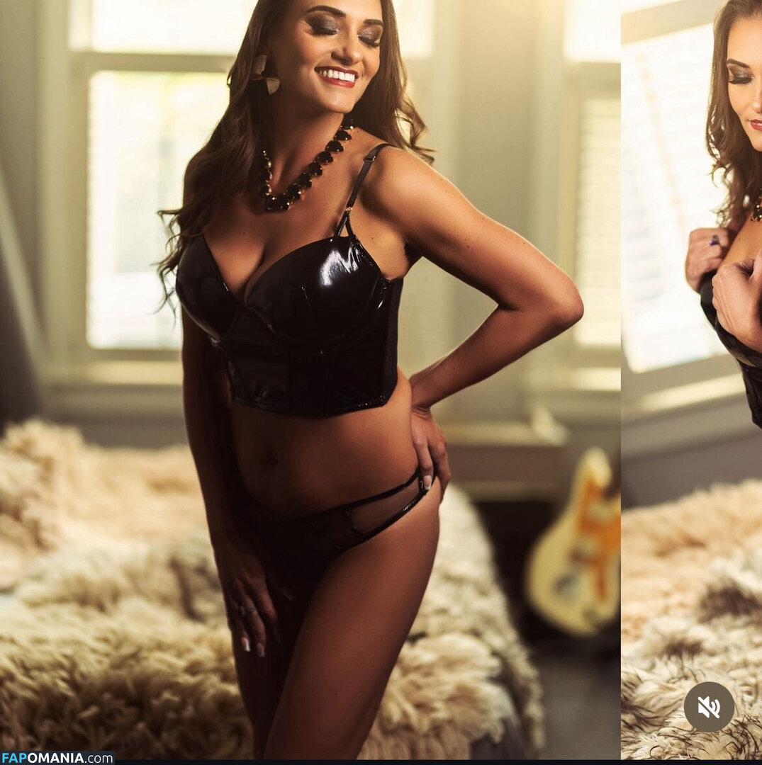 Heidi Gardner / heidigardner / heidilgardner Nu OnlyFans  Foto vazada #1