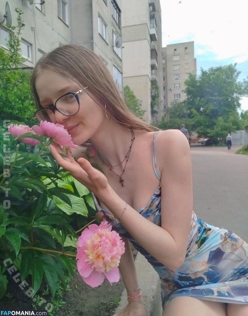 elen.meln / helen_meln777 / melena17_ElenMeln Nu OnlyFans  Foto vazada #5