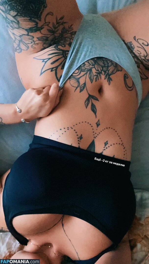 Hell Voron / Olga Voronina / hell_voron Nu OnlyFans  Foto vazada #14