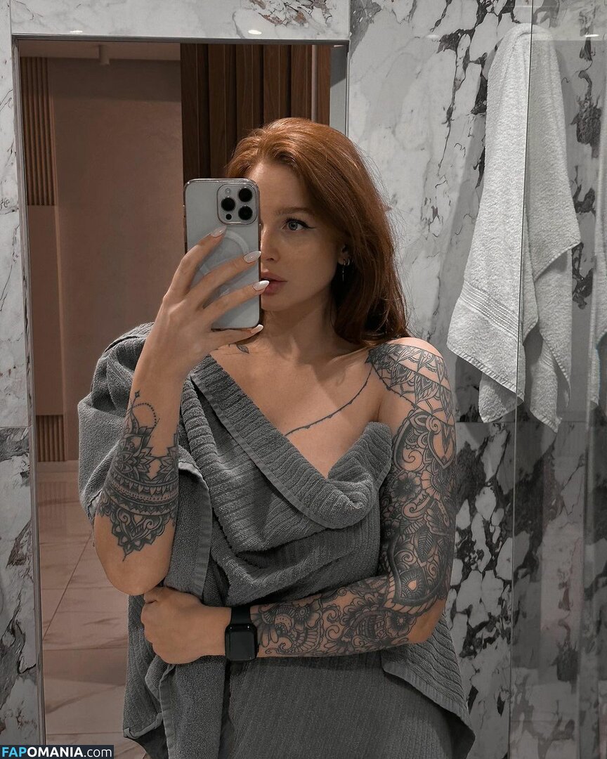 Hell Voron / Olga Voronina / hell_voron Nu OnlyFans  Foto vazada #21