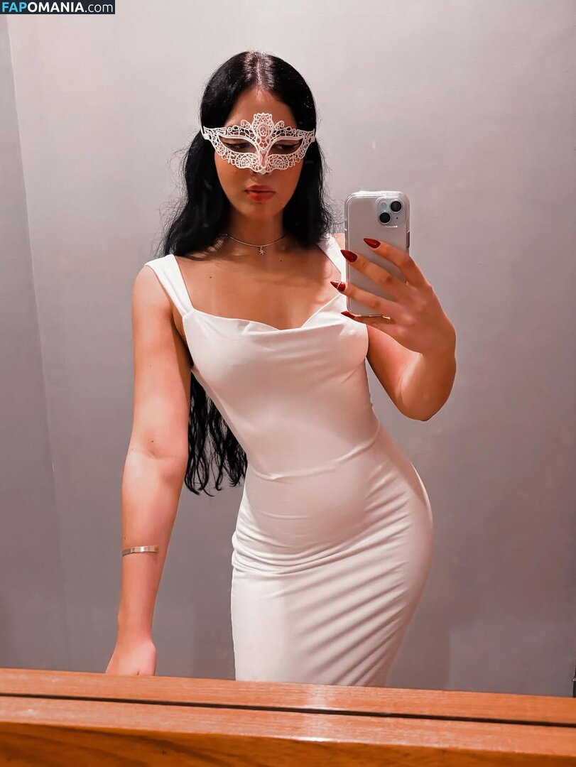 Hellen Eliane / dreamg1r1 / hellen_eliane Nu OnlyFans  Foto vazada #1