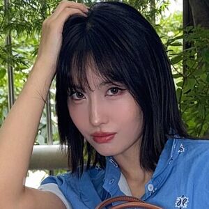 Hirai Momo