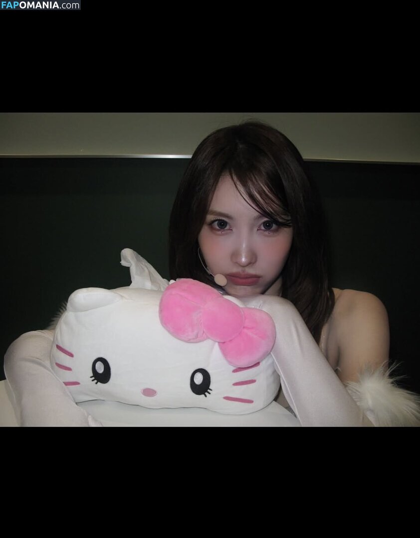 Hirai Momo / TWICE / momo.hirai Nu OnlyFans  Foto vazada #21