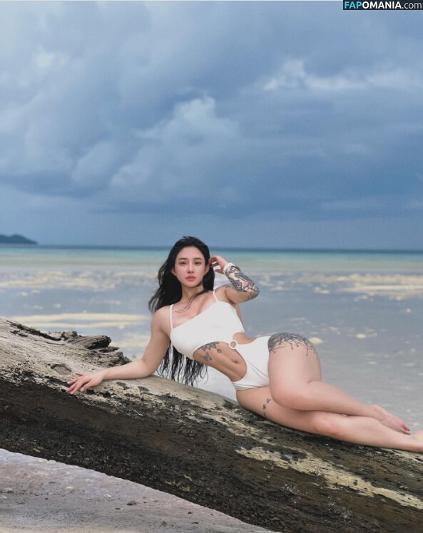 Hitomi Songyuxin / Lindsay78690789 / i_am_hitomi_1994 / songyuxinhitomi Nu OnlyFans  Foto vazada #508